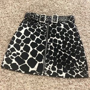 TopShop denim animal print mini skirt size 4 with belt
